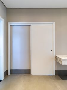 Portas com acabamento branco - ARTPortas